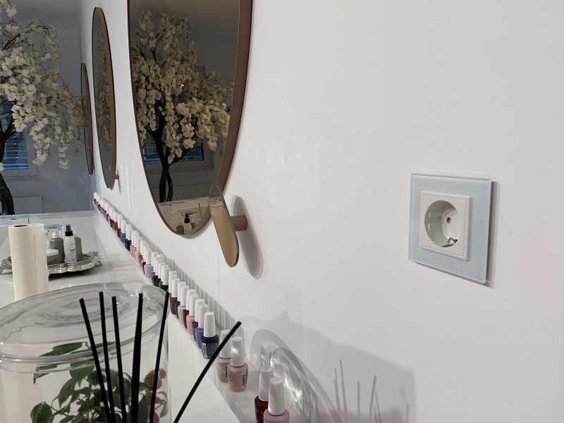 SALON ZA NOKTE SARAS