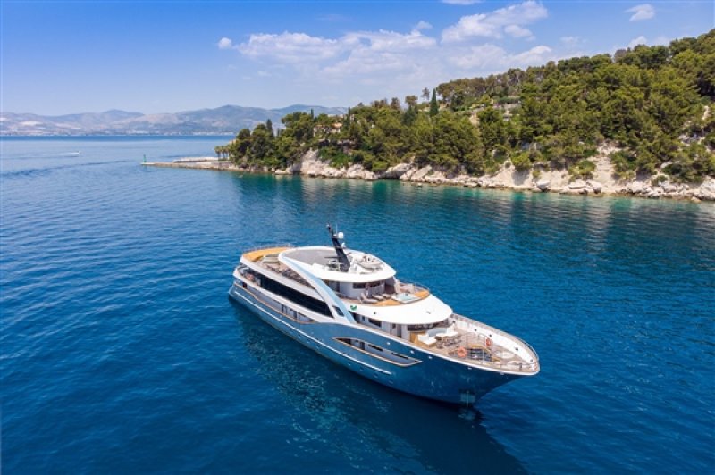 Bella Barca